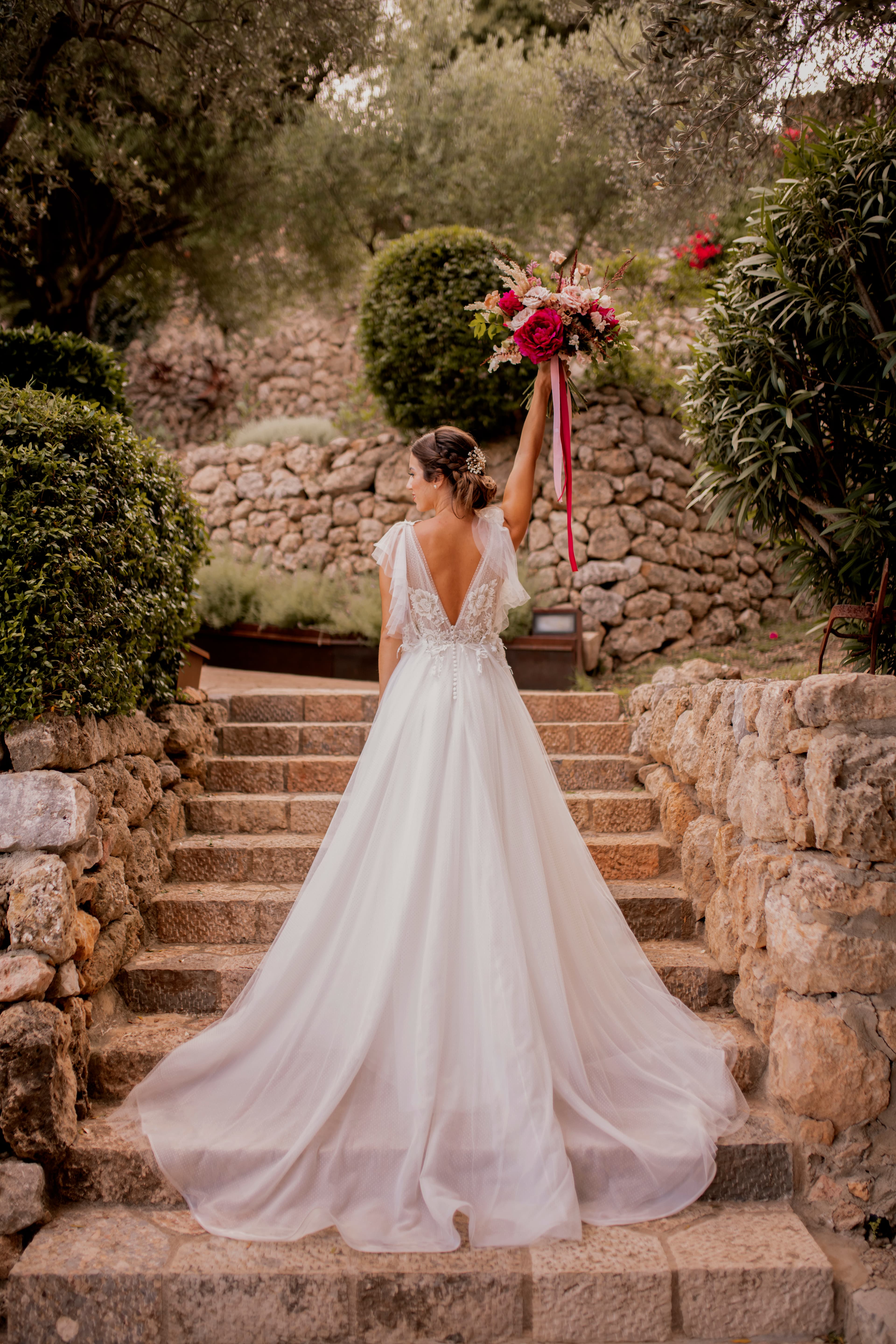 Novia en jardín